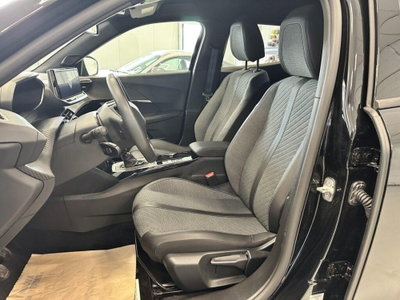 Peugeot 2008 1.2 puretech Allure s&s 100cv (9)