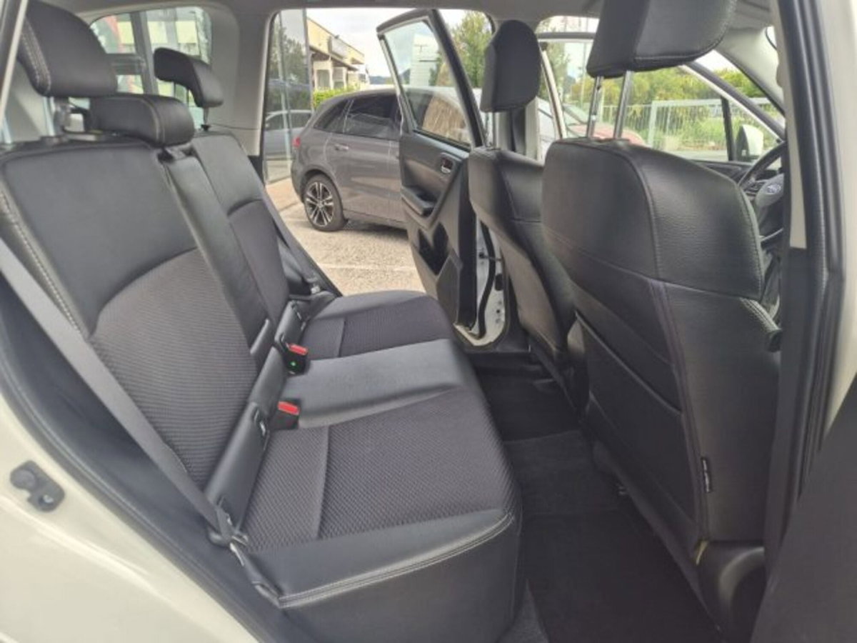 Subaru Forester 2.0d Lineartronic Sport Unlimited (14)