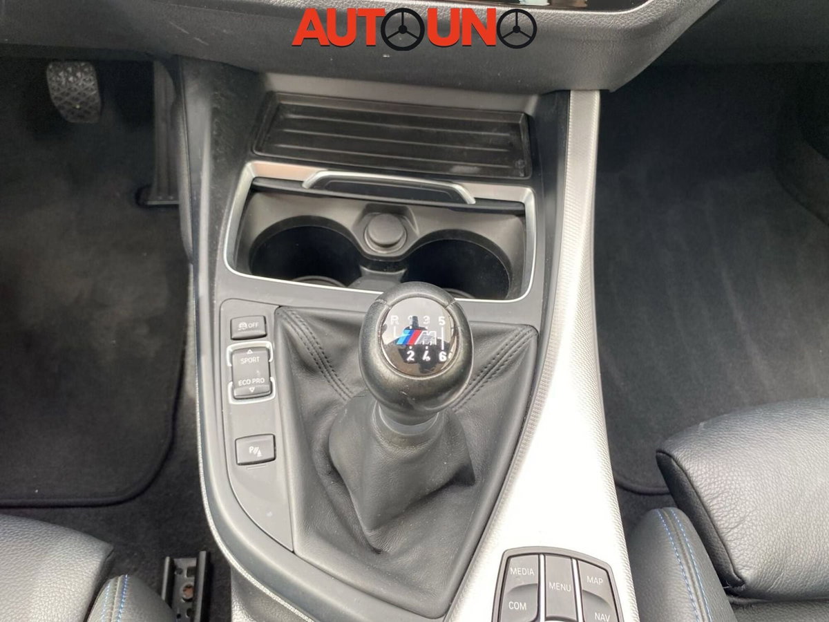 BMW Serie 1 3p. 118i 3p. Msport (16)