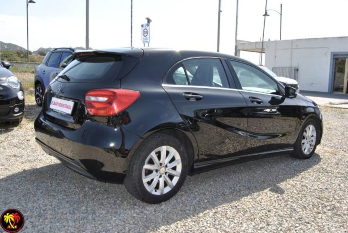 Mercedes-Benz Classe A 180 CDI BlueEFFICIENCY Automatic Executive (13)