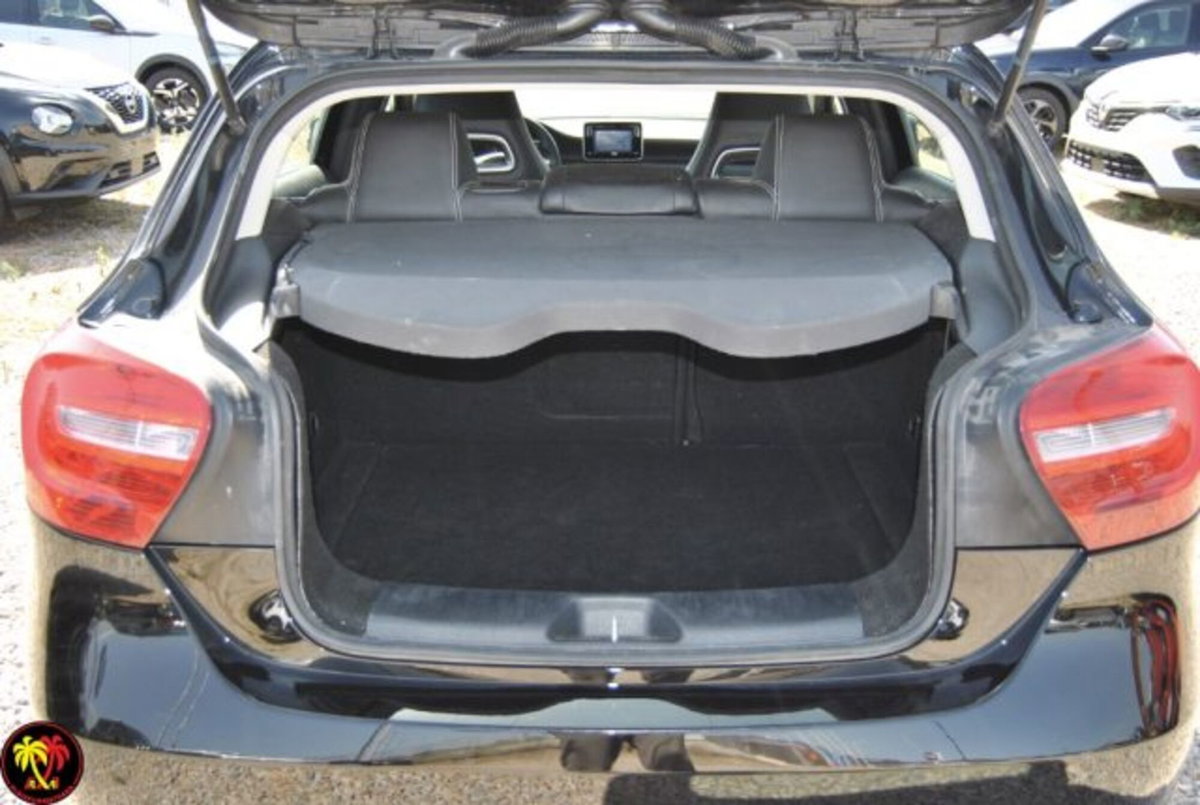 Mercedes-Benz Classe A 180 CDI BlueEFFICIENCY Automatic Executive (16)