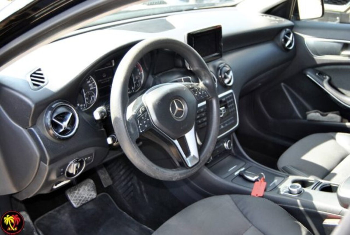 Mercedes-Benz Classe A 180 CDI BlueEFFICIENCY Automatic Executive (5)