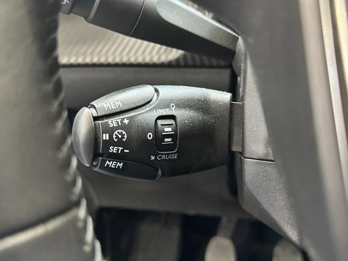 Peugeot 208 PureTech 100 Stop&Start 5 porte Active (11)