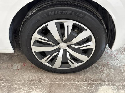 Peugeot 208 PureTech 100 Stop&Start 5 porte Active (7)