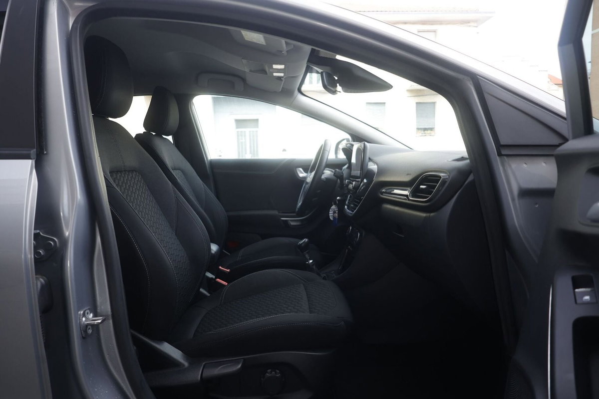 Ford Puma 1.0 EcoBoost Hybrid 125 CV S&S aut. Titanium Design (10)