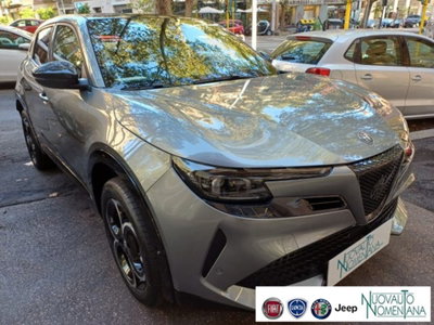 Alfa Romeo Junior 1.2 ibrida Q4 Ti 145cv edct6 (6)