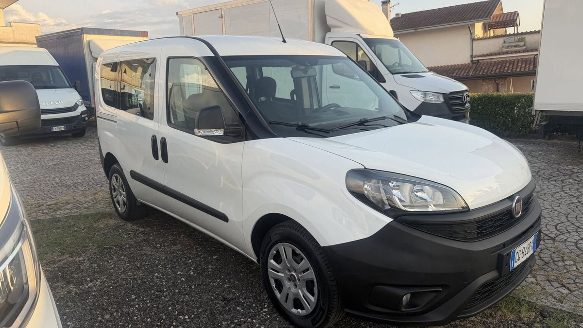 Fiat Doblò Furgone cargo 1.3 mjt 95cv CH1 15q Easy S&S (2)