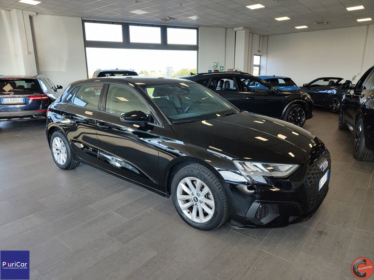 Audi A3 Sportback 30 TDI S tronic Business (2)