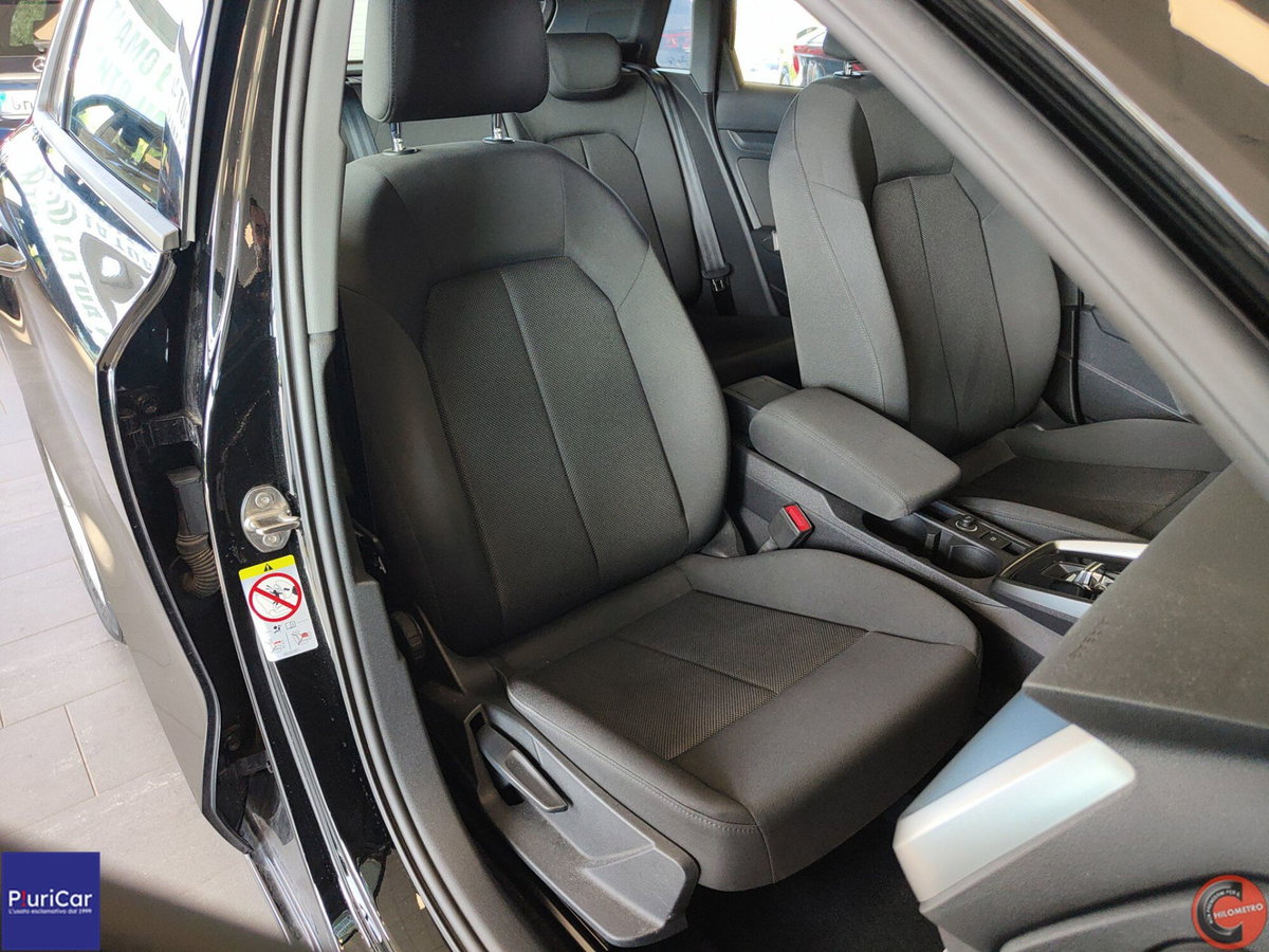 Audi A3 Sportback 30 TDI S tronic Business (5)