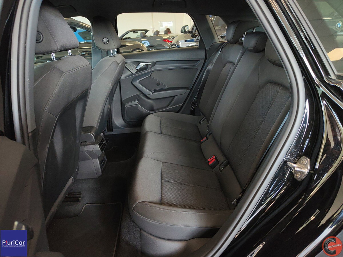 Audi A3 Sportback 30 TDI S tronic Business (7)