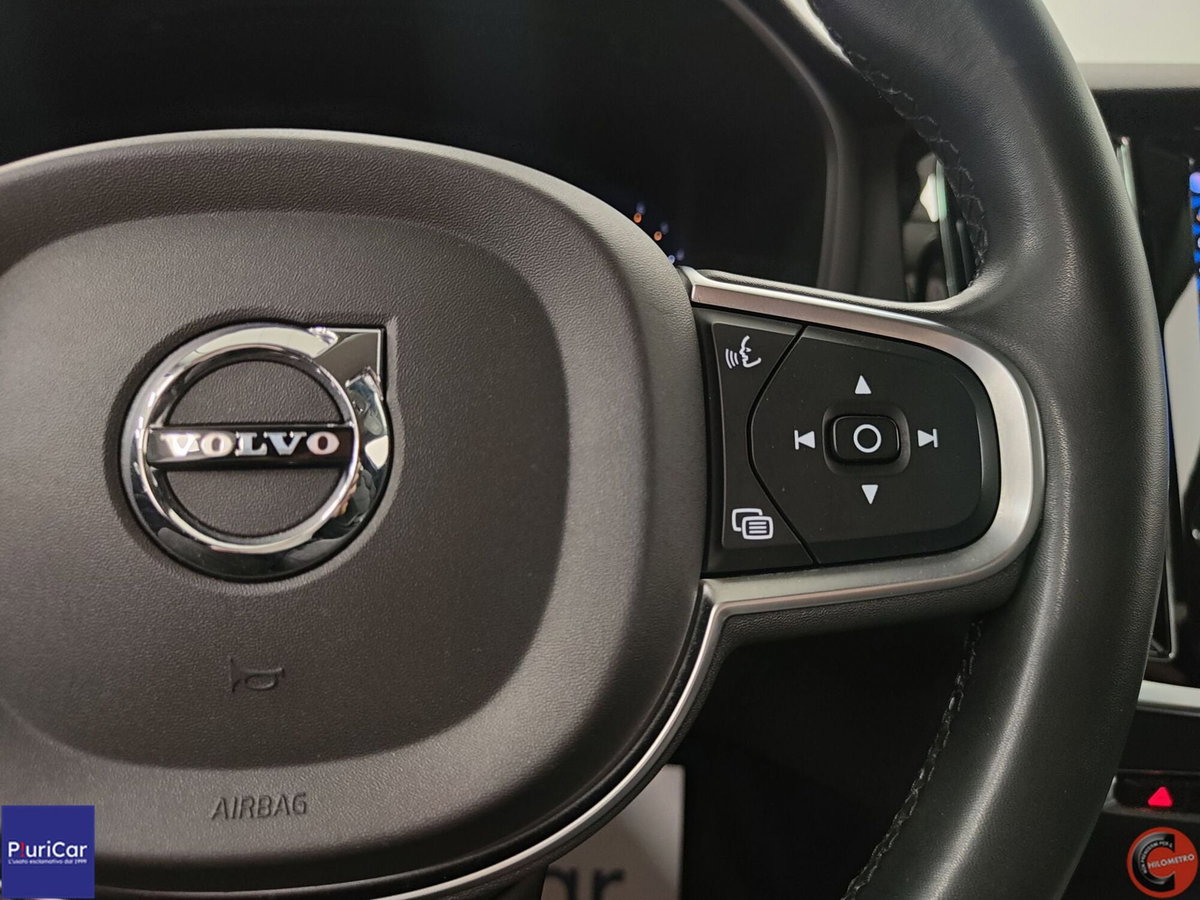 Volvo V60 2.0 b4 Essential auto (17)