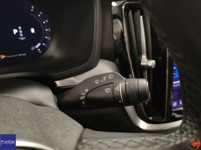 Volvo V60 2.0 b4 Essential auto (18)