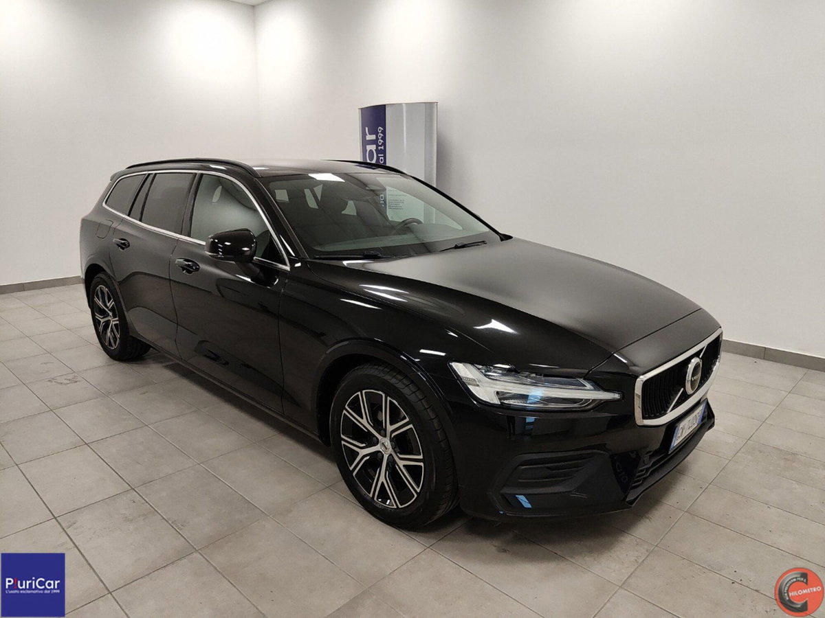 Volvo V60 2.0 b4 Essential auto (2)
