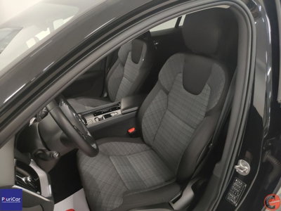 Volvo V60 2.0 b4 Essential auto (4)
