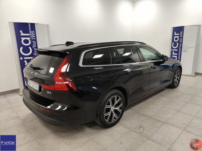 Volvo V60 2.0 b4 Essential auto (8)
