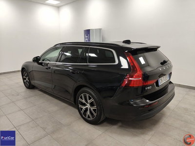 Volvo V60 2.0 b4 Essential auto (9)