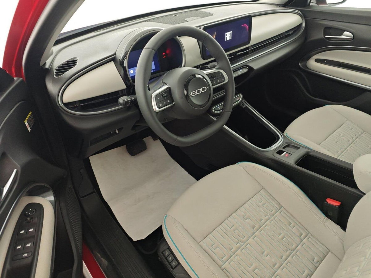 Fiat 600 1.2 hybrid La Prima 110cv auto (12)