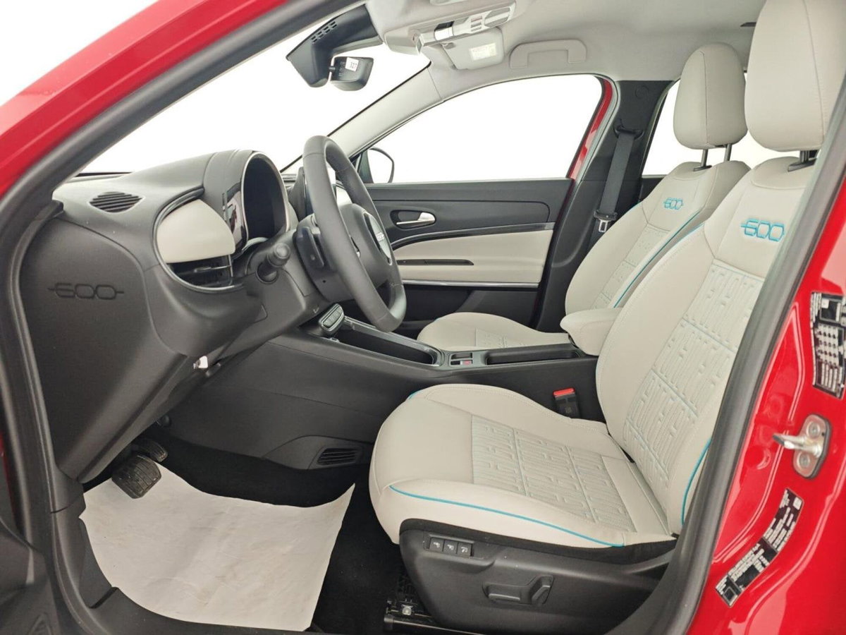 Fiat 600 1.2 hybrid La Prima 110cv auto (13)