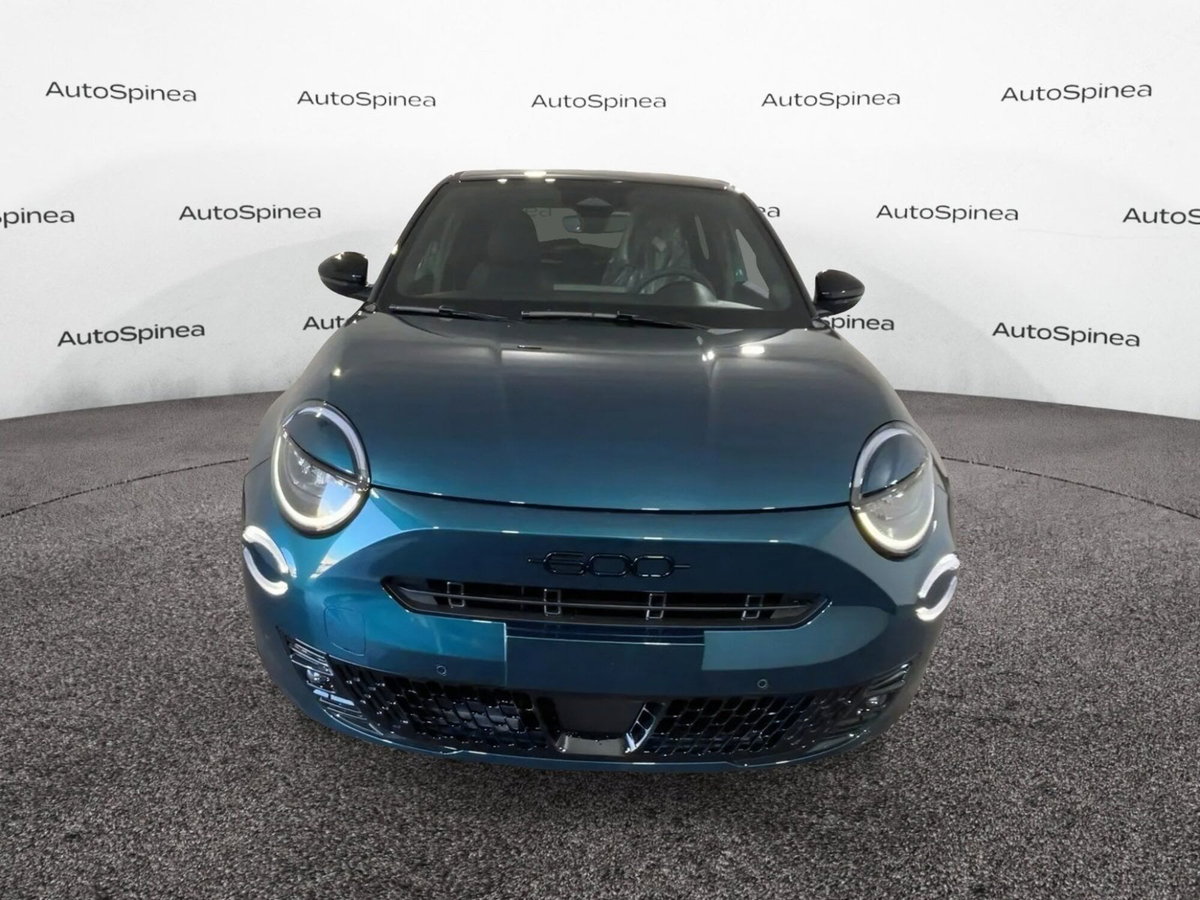 Fiat 600 1.2 hybrid Sport 145cv auto (2)