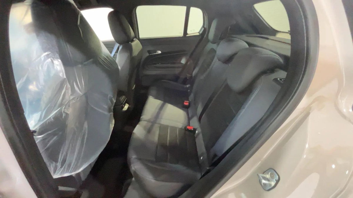 Fiat 600 1.2 hybrid Sport 145cv auto (16)