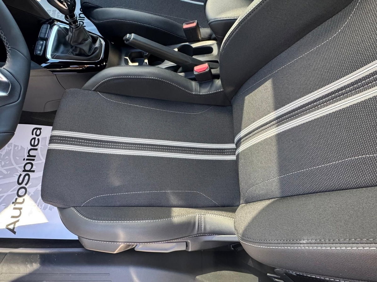 Opel Corsa 1.2 100 CV GS Line (10)