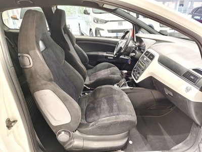 Abarth Grande Punto 1.4 T-Jet 16V 3 porte (5)