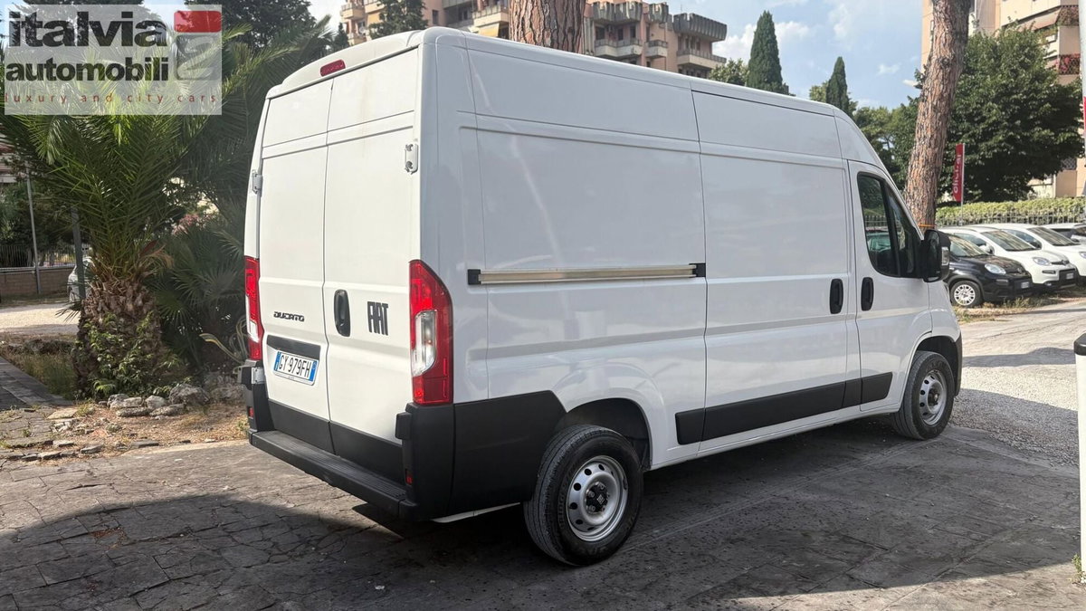 Fiat Ducato Furgone Vetrato 33 MH2 2.2 mjt3 140cv  serie 8 (4)