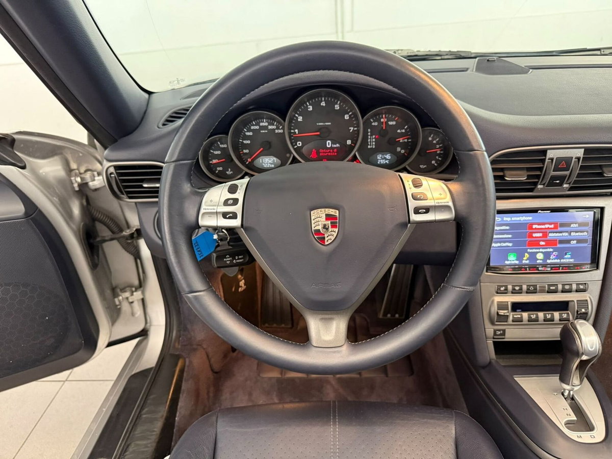Porsche 911 Cabrio Carrera 4 (7)