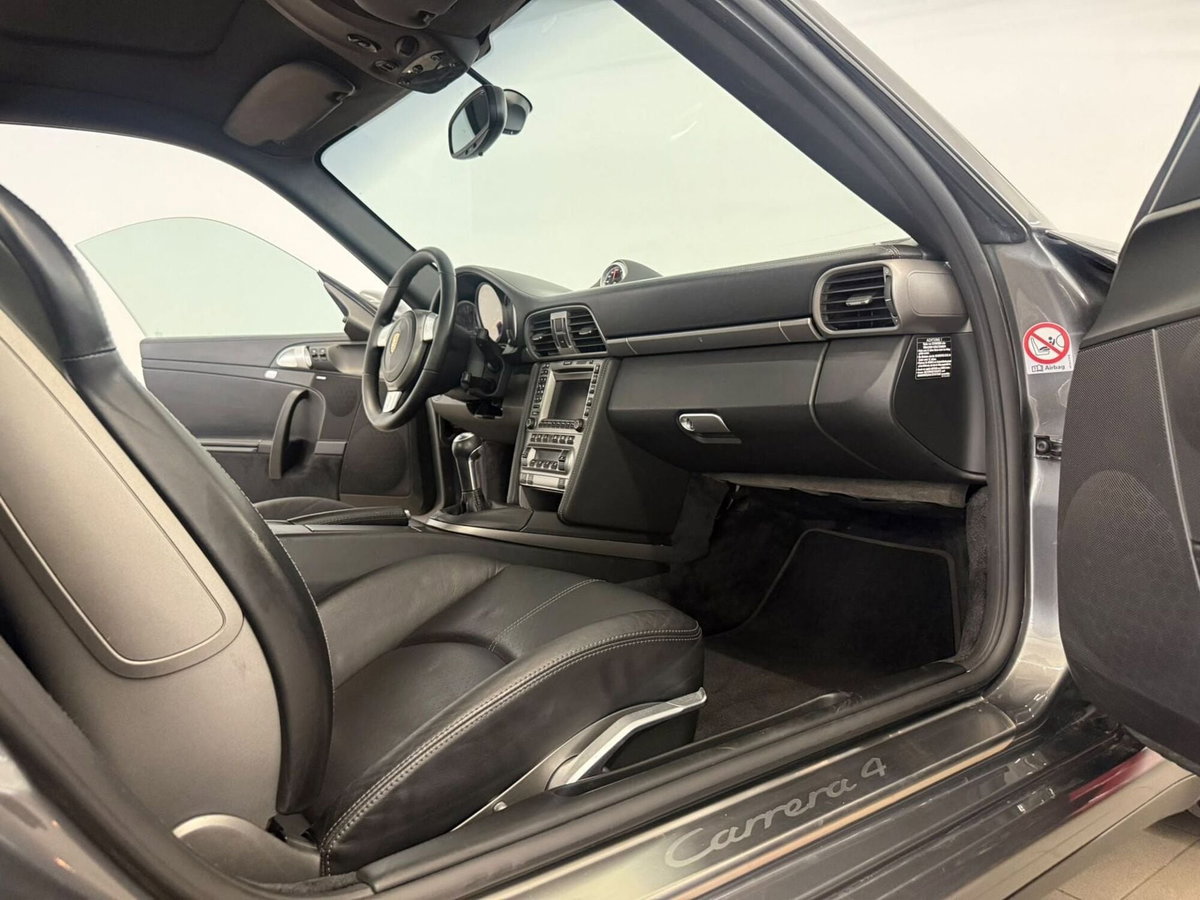 Porsche 911 Cabrio Carrera 4 (4)