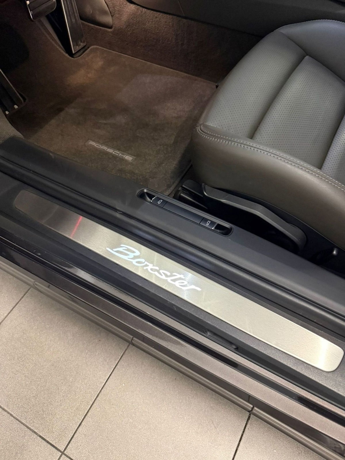 Porsche Boxster 2.7 (10)