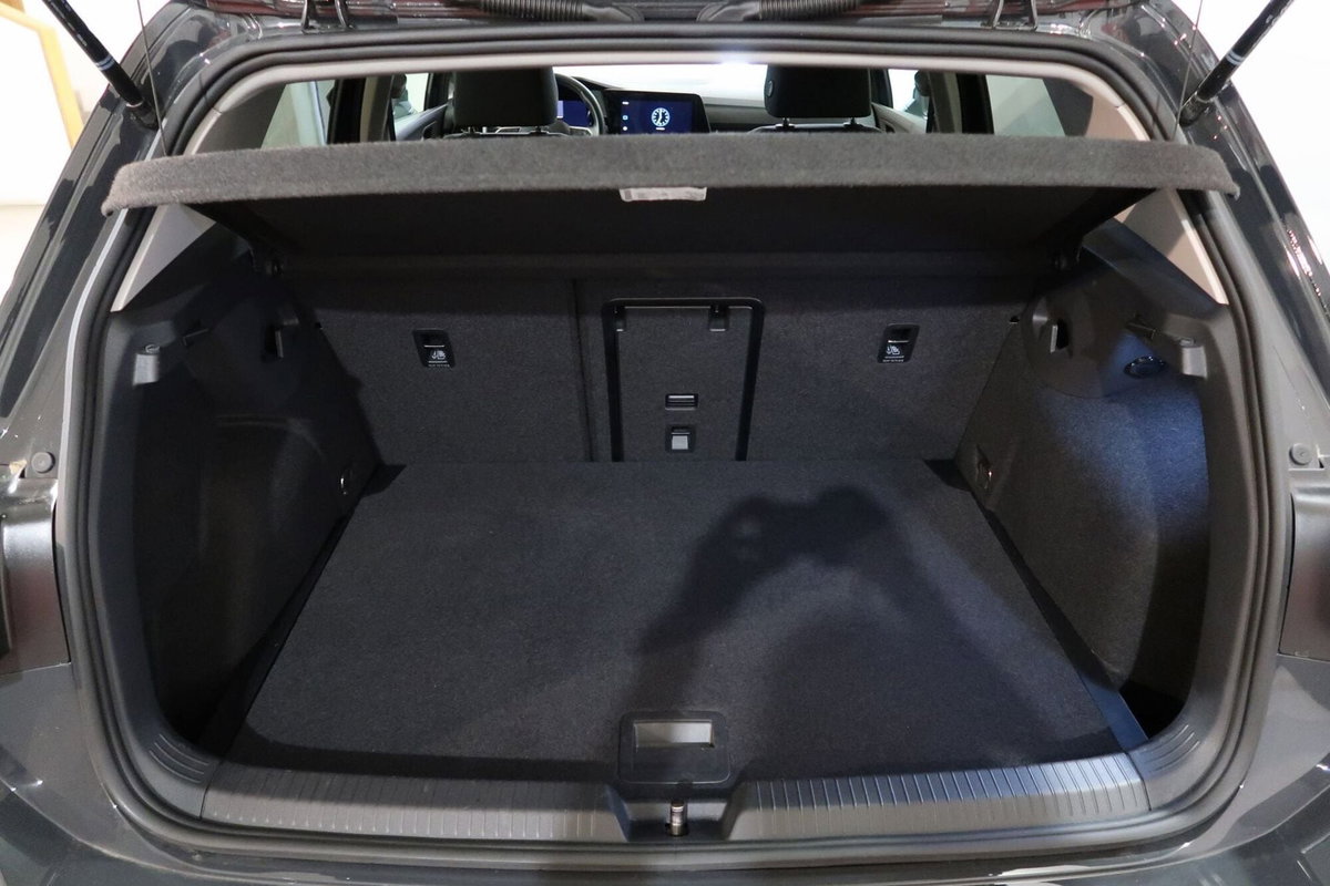 Volkswagen Golf 1.0 TSI EVO Life (10)