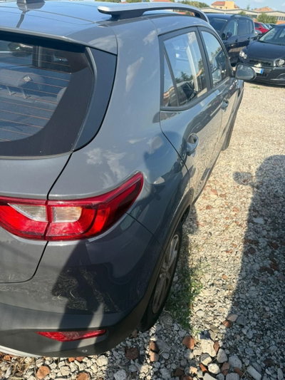 Kia Stonic 1.2 mpi Style gpl 82cv (2)