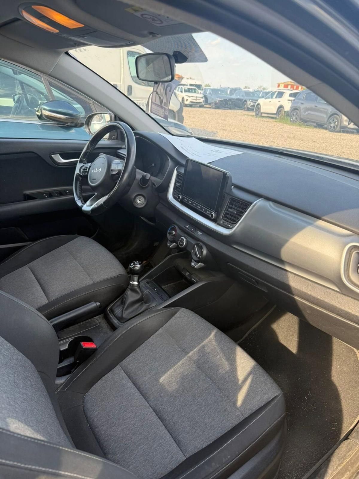 Kia Stonic 1.2 mpi Style gpl 82cv (3)
