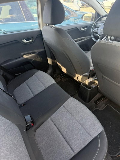 Kia Stonic 1.2 mpi Style gpl 82cv (4)