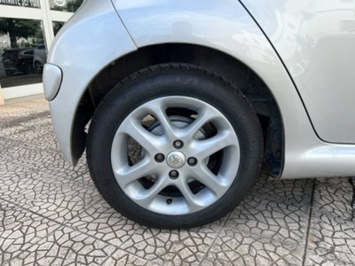 Toyota Aygo 1.0 12V VVT-i 5 porte (10)