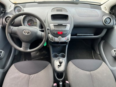Toyota Aygo 1.0 12V VVT-i 5 porte (16)