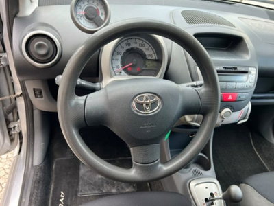 Toyota Aygo 1.0 12V VVT-i 5 porte (17)