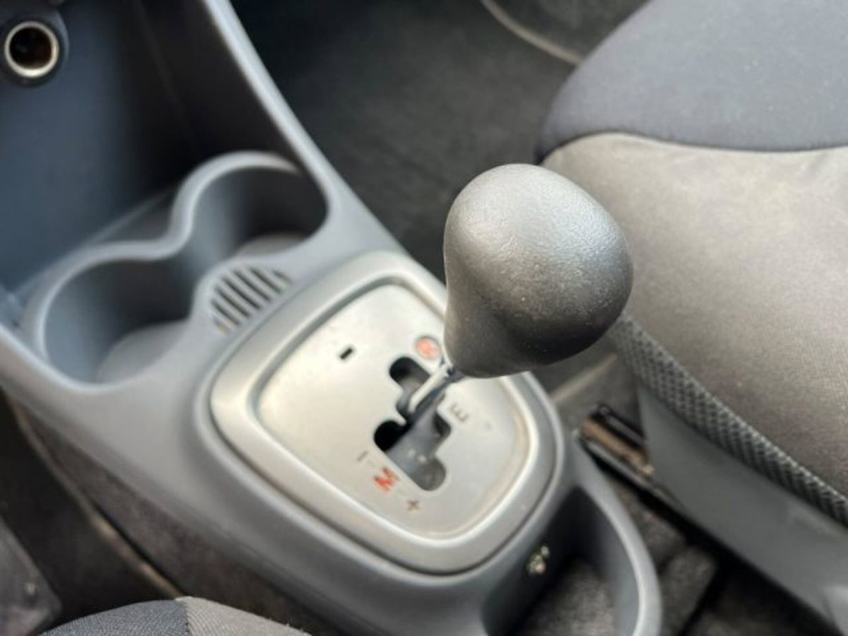 Toyota Aygo 1.0 12V VVT-i 5 porte (18)