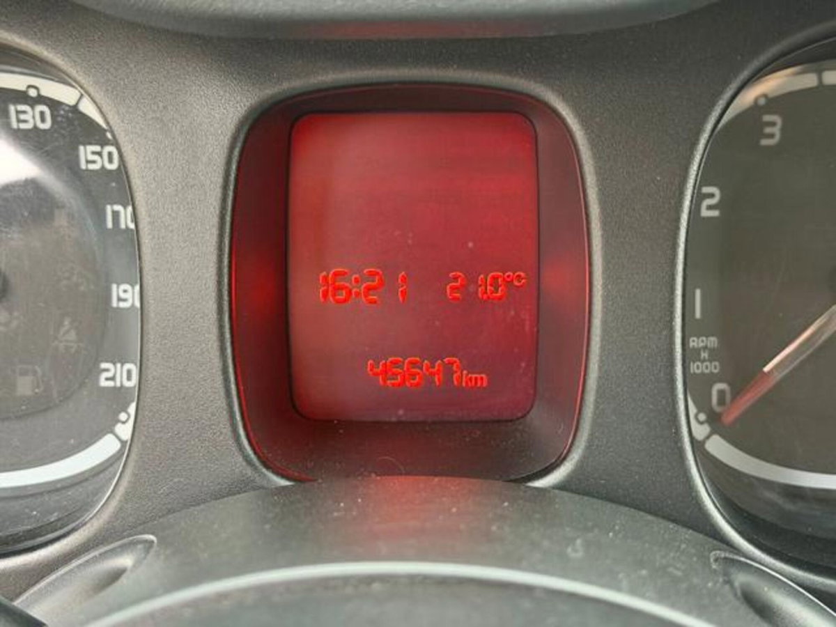 Fiat Panda 1.0 firefly hybrid s&s 70cv 5p.ti (16)