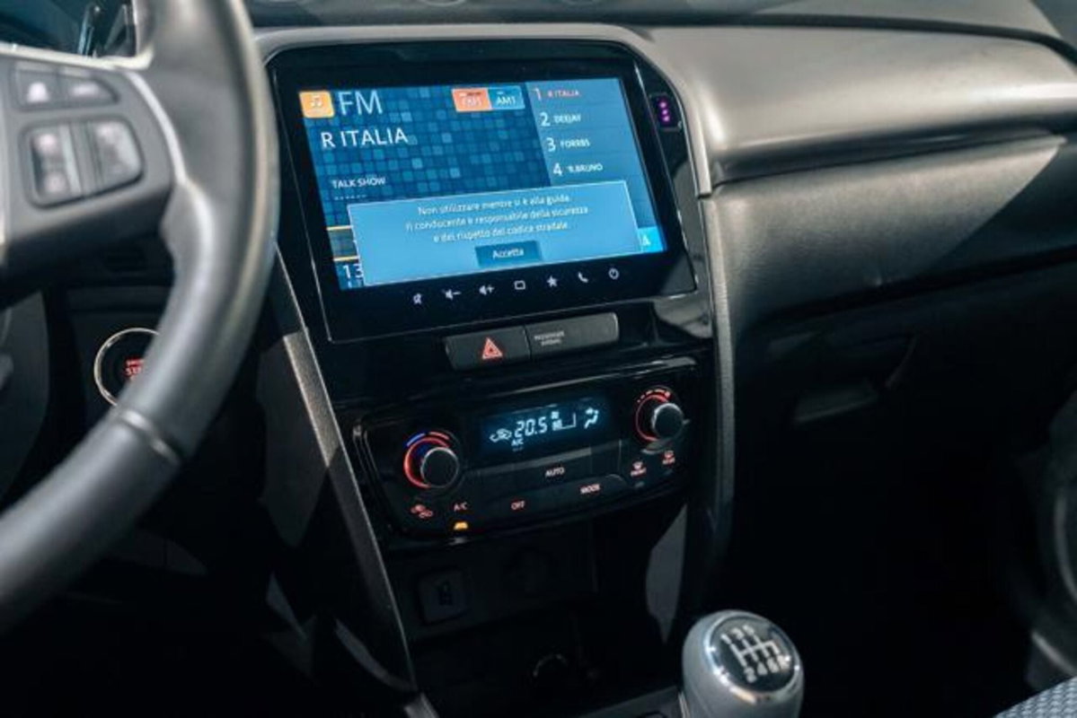 Suzuki Vitara 1.4 Hybrid Easy Top (18)