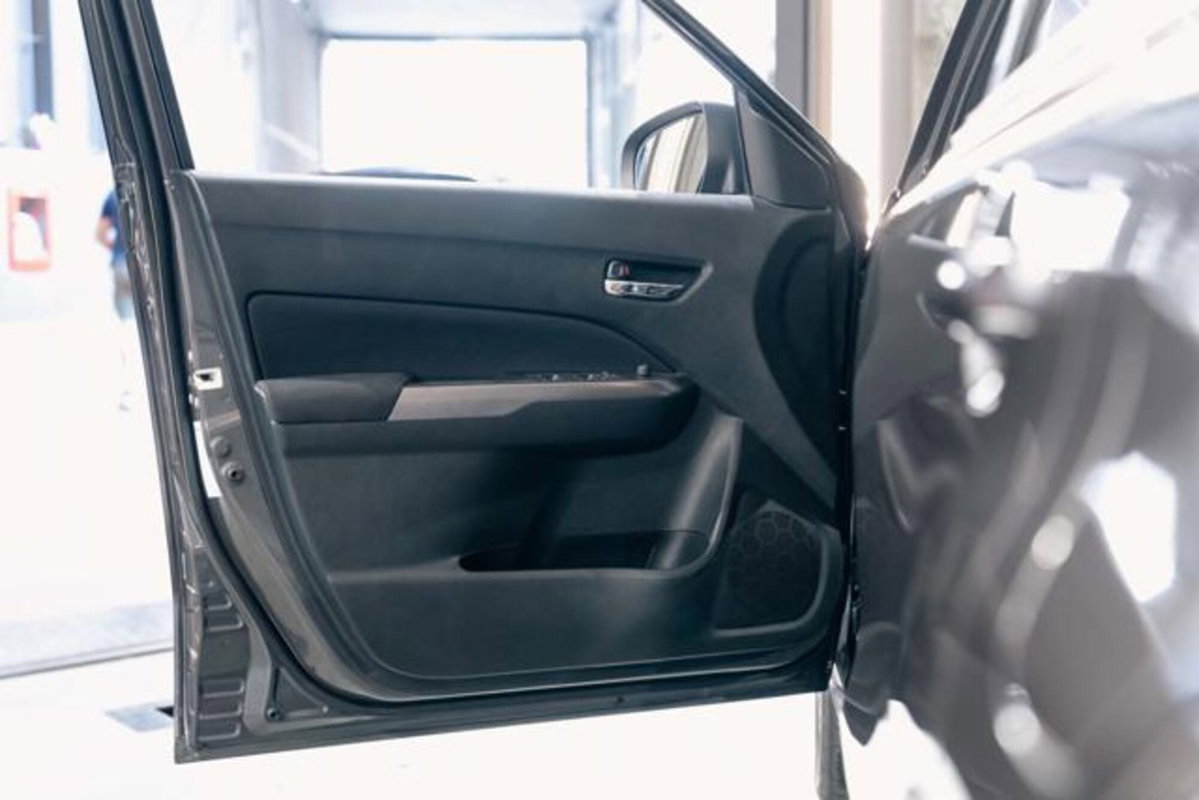 Suzuki Vitara 1.4 Hybrid Easy Top (20)