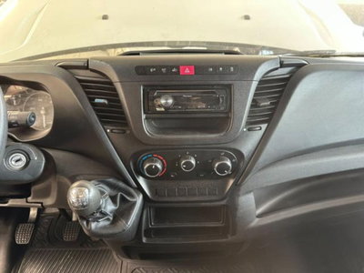 Iveco Daily Telaio 35S12 2.3 HPT PL Cabinato (13)