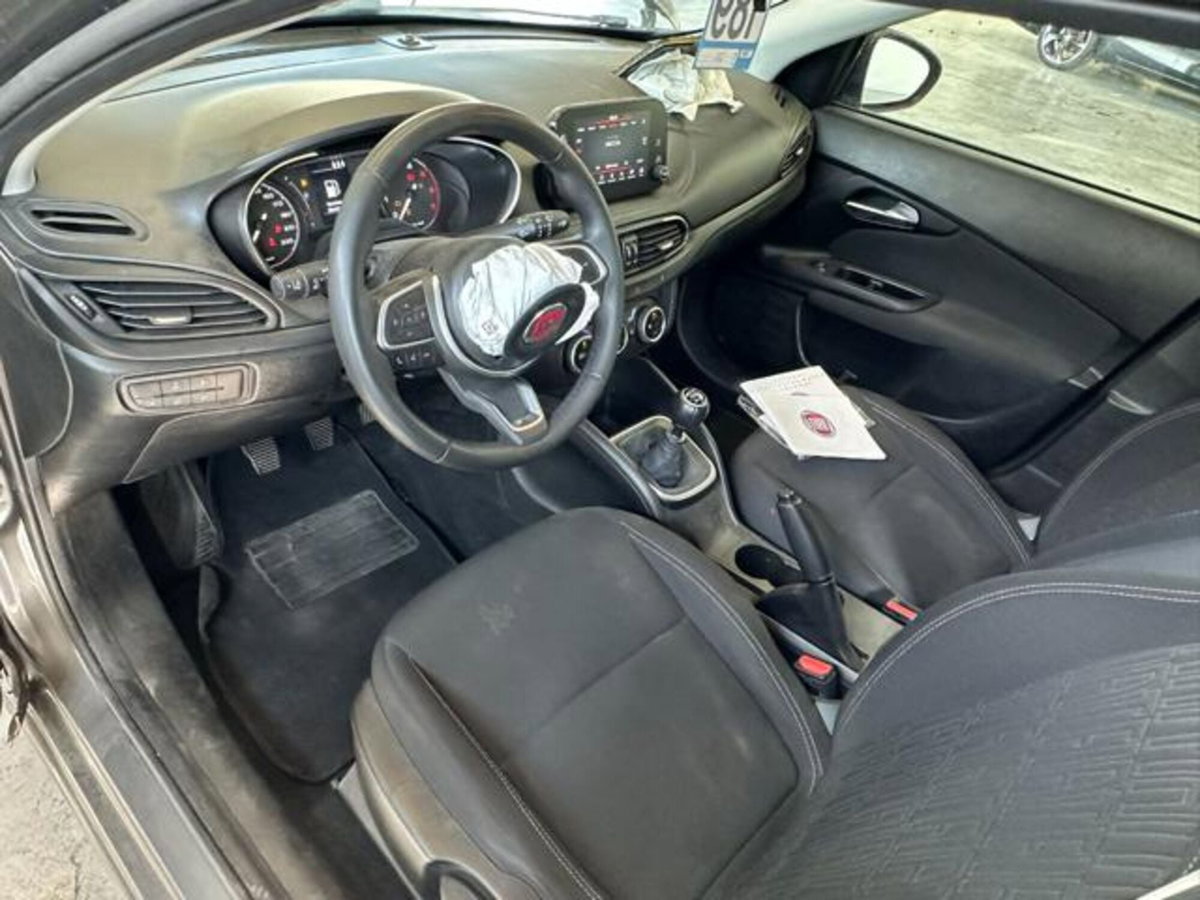 Fiat Tipo Station Wagon Tipo SW 1.6 mjt Cross s&s 130cv (15)