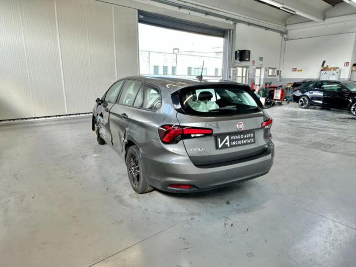 Fiat Tipo Station Wagon Tipo SW 1.6 mjt Cross s&s 130cv (5)