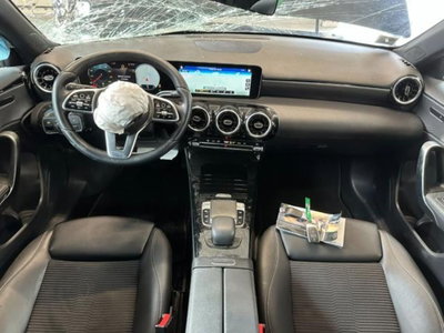 Mercedes-Benz Classe A Sedan 180 d Automatic 4p. Business (14)
