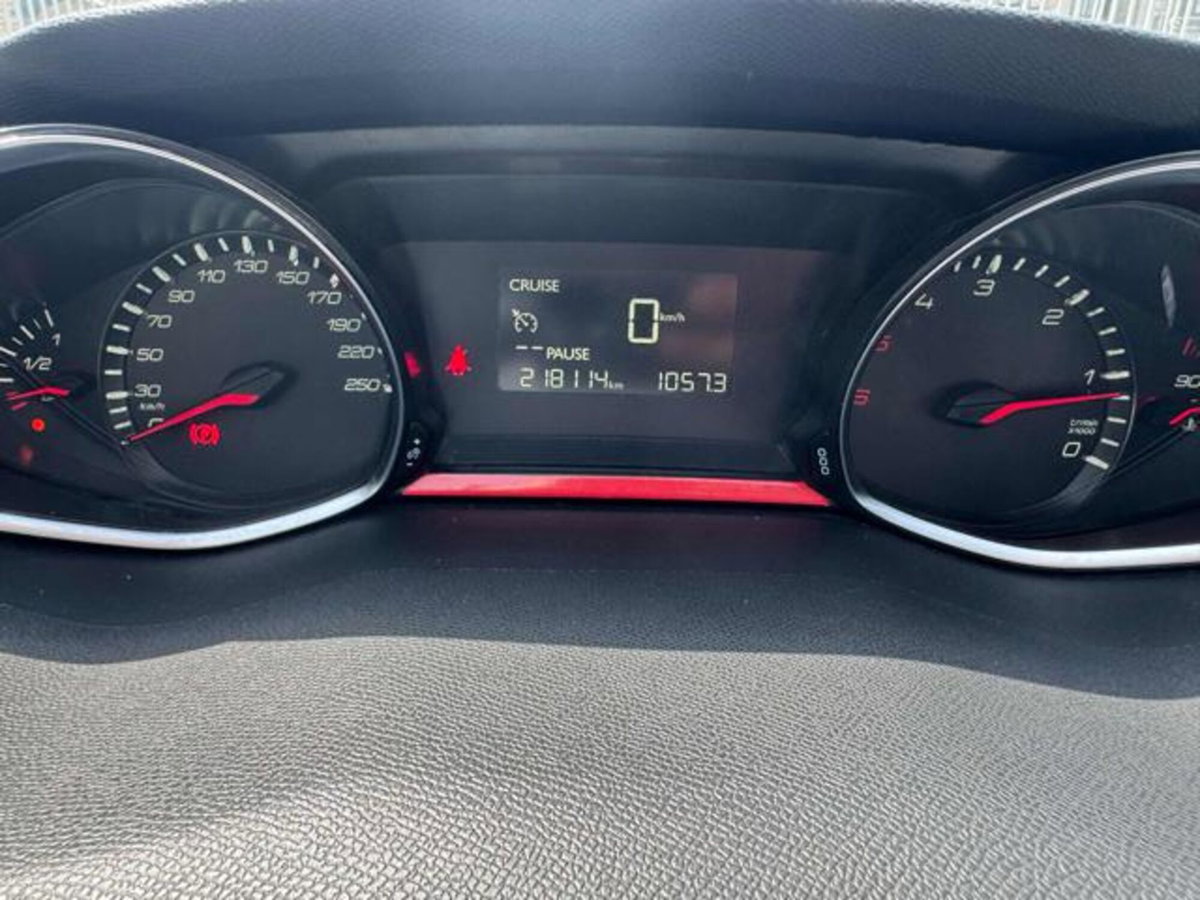 Peugeot 308 BlueHDi 100 S&S Access (13)