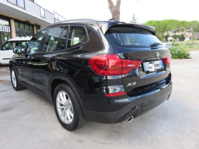 BMW X3 xDrive20i Business Advantage (2)
