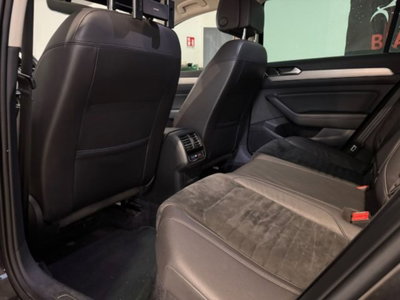 Volkswagen Passat Variant 2.0 TDI DSG Executive BlueMotion Tech. (14)