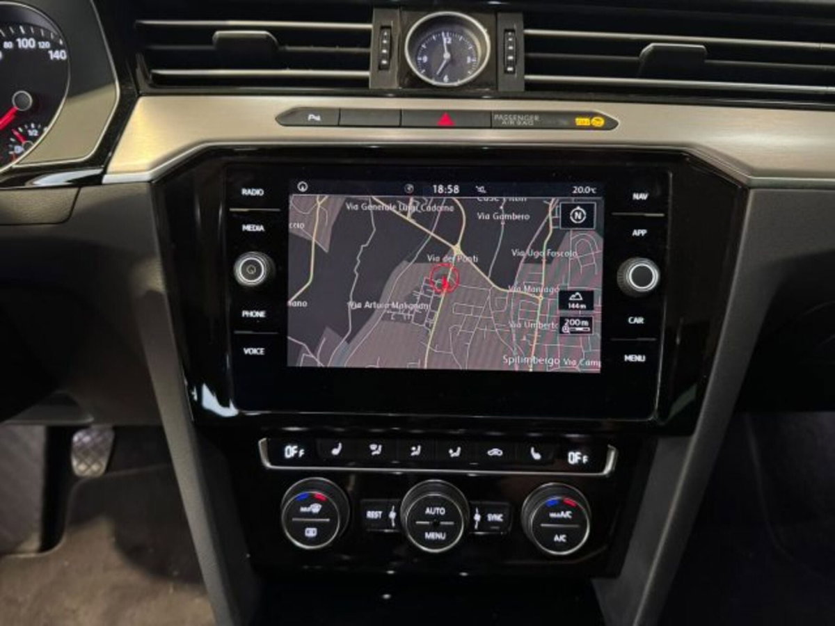 Volkswagen Passat Variant 2.0 TDI DSG Executive BlueMotion Tech. (17)