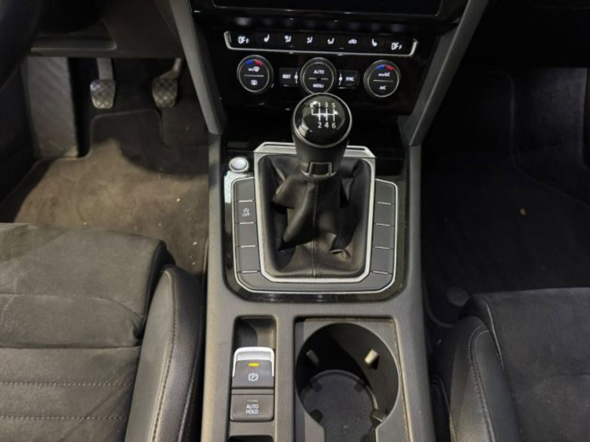 Volkswagen Passat Variant 2.0 TDI DSG Executive BlueMotion Tech. (18)